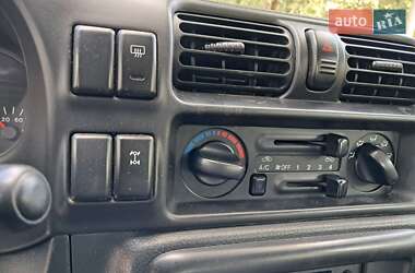 Внедорожник / Кроссовер Opel Frontera 2001 в 