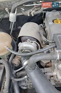 Внедорожник / Кроссовер Opel Frontera 2001 в 