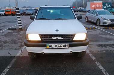 Позашляховик / Кросовер Opel Frontera 1992 в Дніпрі