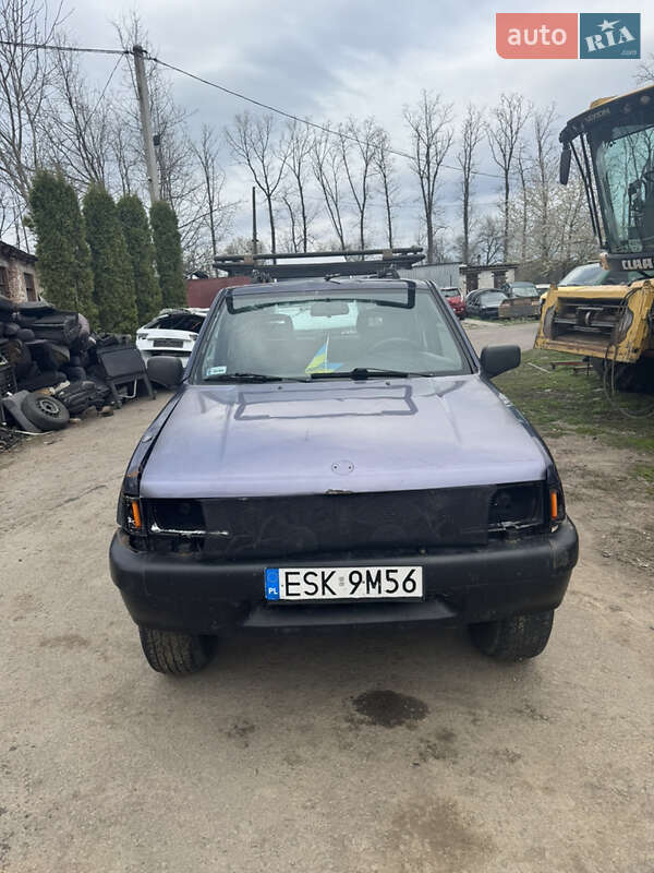 Внедорожник / Кроссовер Opel Frontera 1998 в Умани