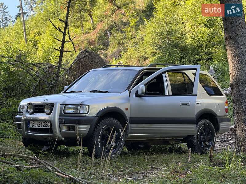 Opel Frontera 2000