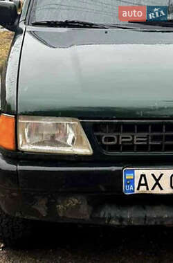 Внедорожник / Кроссовер Opel Frontera 1996 в Харькове