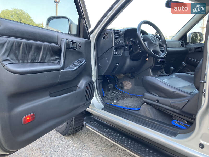 Позашляховик / Кросовер Opel Frontera 2001 в Одесі