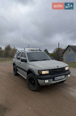 Внедорожник / Кроссовер Opel Frontera 2001 в 