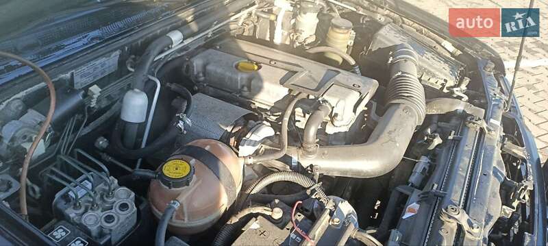 Позашляховик / Кросовер Opel Frontera 2002 в Луцьку