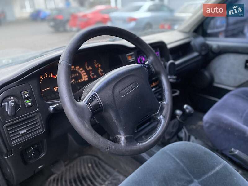 Позашляховик / Кросовер Opel Frontera 1997 в Києві фото 9 Позашляховик / Кросовер Opel Frontera 1997 в Києві