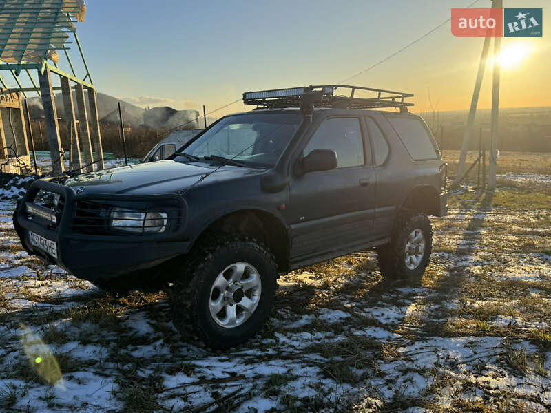 Внедорожник / Кроссовер Opel Frontera 1999 в Ужгороде