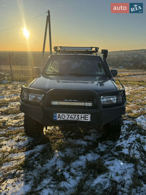 Внедорожник / Кроссовер Opel Frontera 1999 в Ужгороде