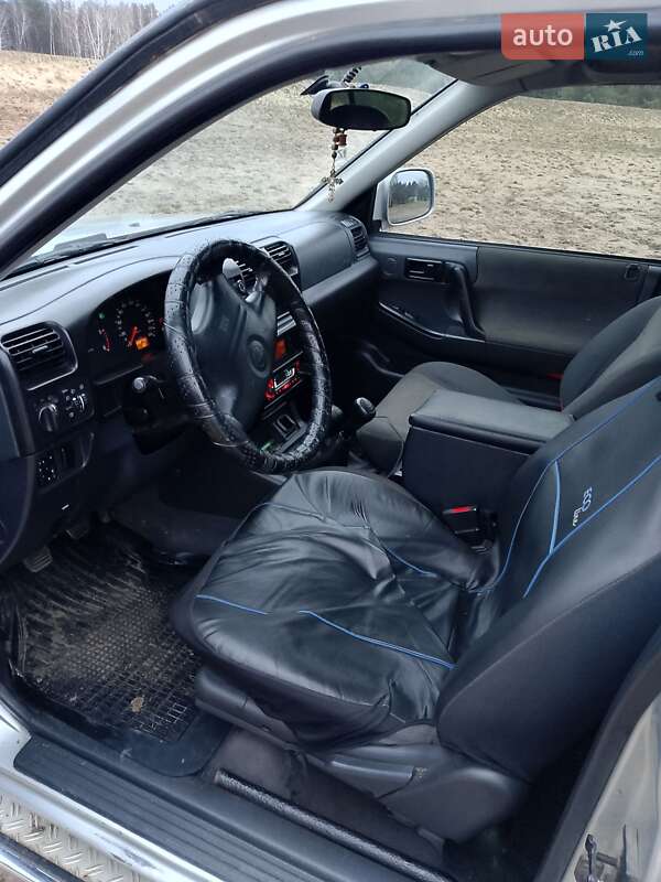 Позашляховик / Кросовер Opel Frontera 2002 в Сарнах