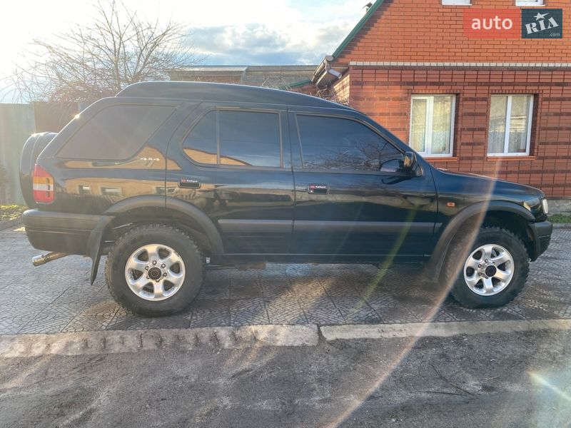 Позашляховик / Кросовер Opel Frontera 1999 в Глухові