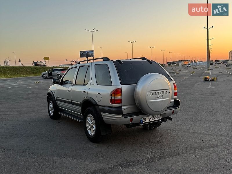 Позашляховик / Кросовер Opel Frontera 2003 в Львові