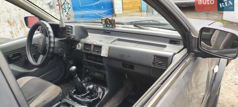 Opel Frontera 1992