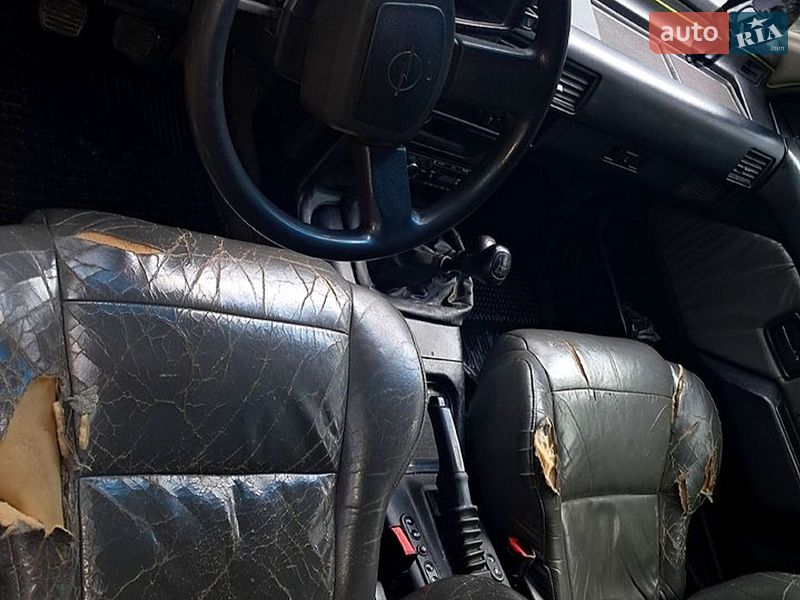 Позашляховик / Кросовер Opel Frontera 1996 в Чернігові