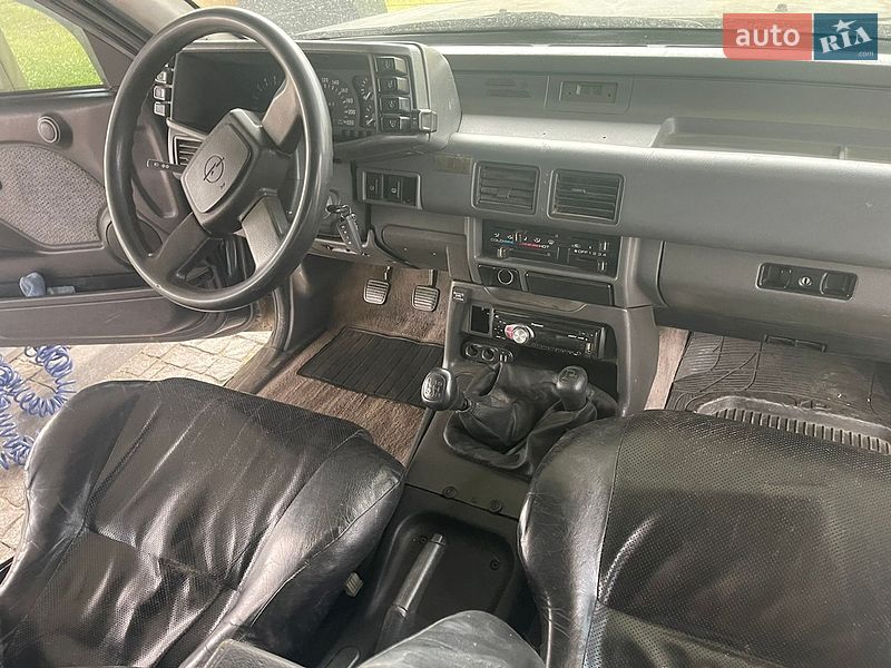 Внедорожник / Кроссовер Opel Frontera 1993 в Солотвине
