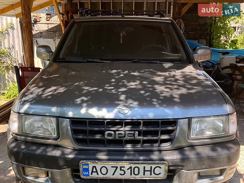 Opel Frontera 2000