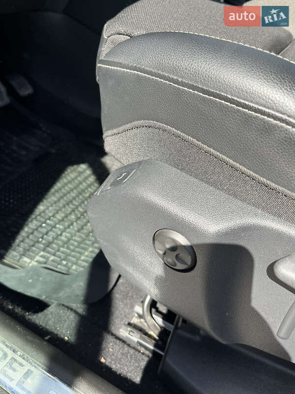 Внедорожник / Кроссовер Opel Grandland X 2019 в Киеве