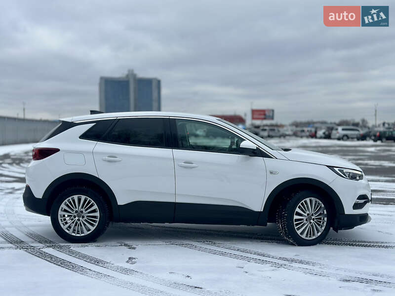 Позашляховик / Кросовер Opel Grandland X 2018 в Києві фото 10 Позашляховик / Кросовер Opel Grandland X 2018 в Києві