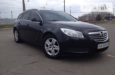 Универсал Opel Insignia 2010 в Киеве