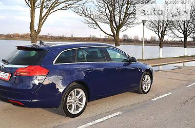 Универсал Opel Insignia 2011 в Бурштыне