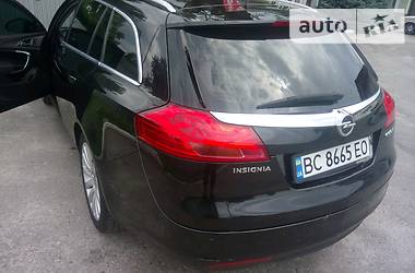 Універсал Opel Insignia 2010 в Львові