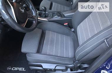 Седан Opel Insignia 2014 в 