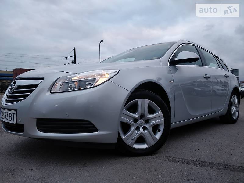 Универсал Opel Insignia 2011 в Львове