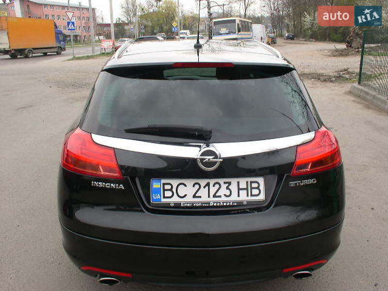 Універсал Opel Insignia 2013 в Львові