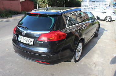 Універсал Opel Insignia 2010 в 