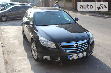 Універсал Opel Insignia 2010 в 
