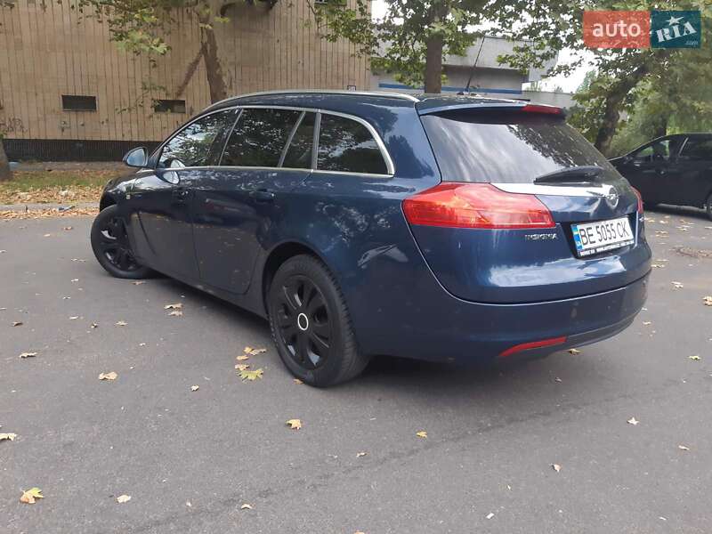 Универсал Opel Insignia 2010 в Николаеве