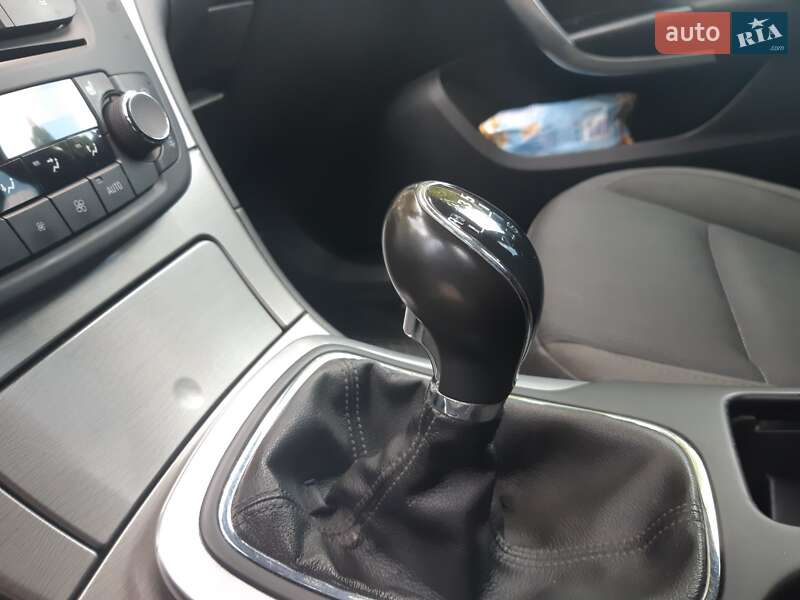 Универсал Opel Insignia 2010 в Николаеве