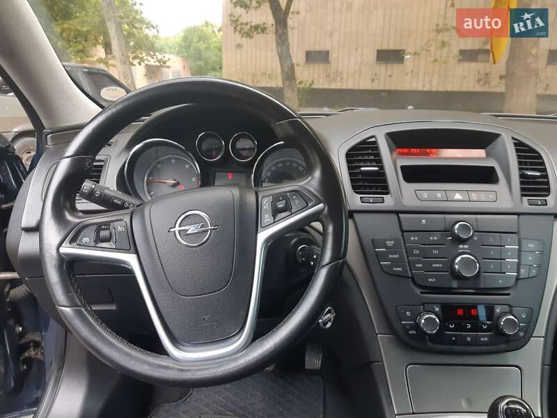 Универсал Opel Insignia 2010 в Николаеве