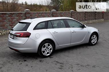 Универсал Opel Insignia 2015 в Тернополе