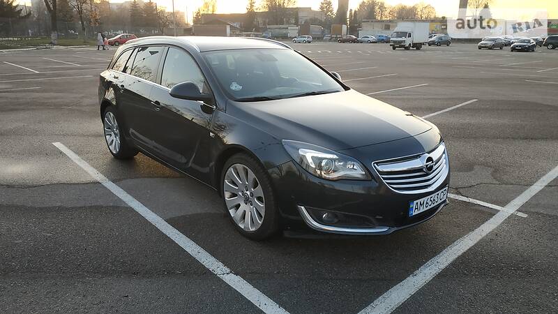 Універсал Opel Insignia 2014 в Житомирі