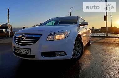 Універсал Opel Insignia 2013 в Луцьку