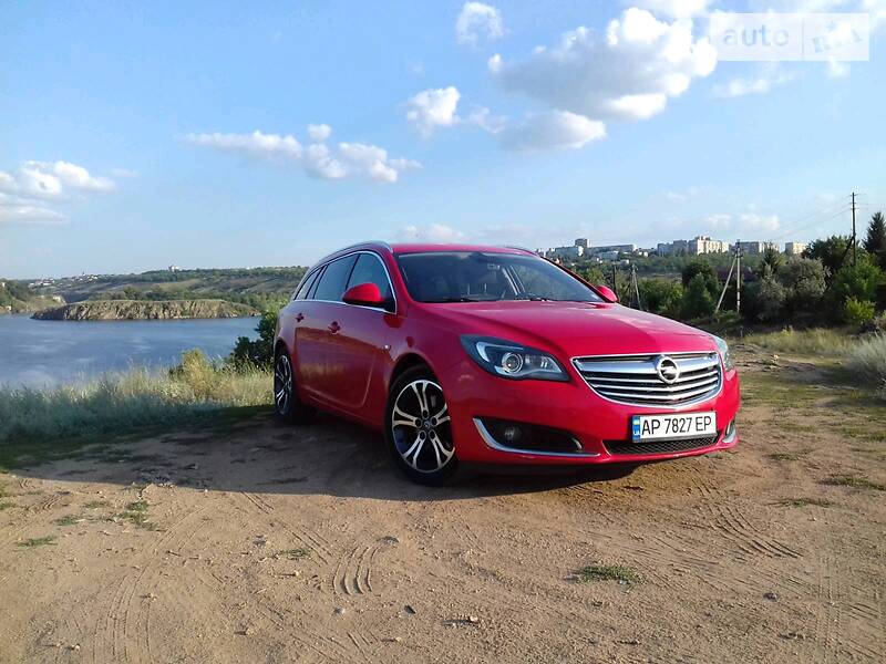 Універсал Opel Insignia 2014 в Запоріжжі