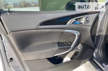 Універсал Opel Insignia 2011 в 