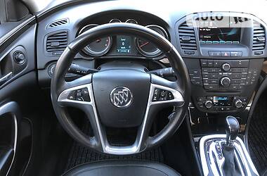 Седан Opel Insignia 2010 в 