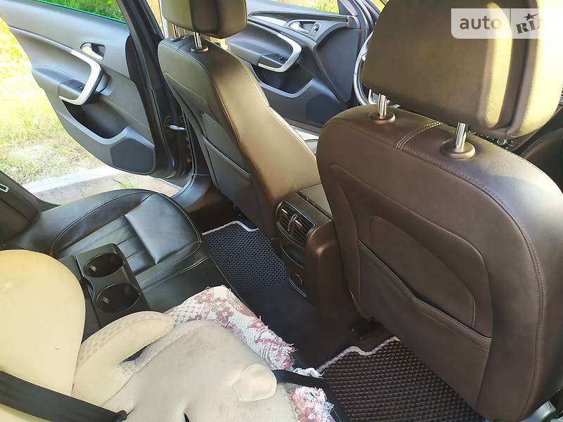 Универсал Opel Insignia 2009 в Днепре