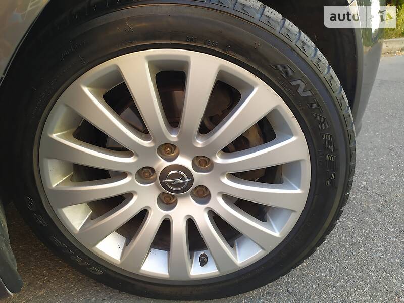 Универсал Opel Insignia 2009 в Днепре