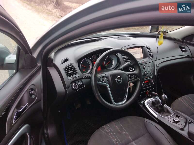 Універсал Opel Insignia 2012 в Івано-Франківську