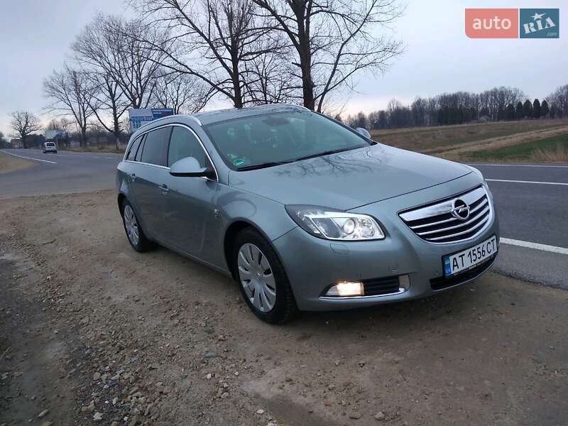 Універсал Opel Insignia 2012 в Івано-Франківську