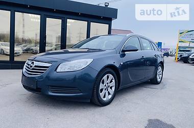 Універсал Opel Insignia 2011 в 