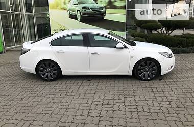 Седан Opel Insignia 2010 в 