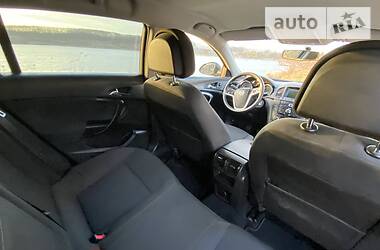 Універсал Opel Insignia 2010 в 