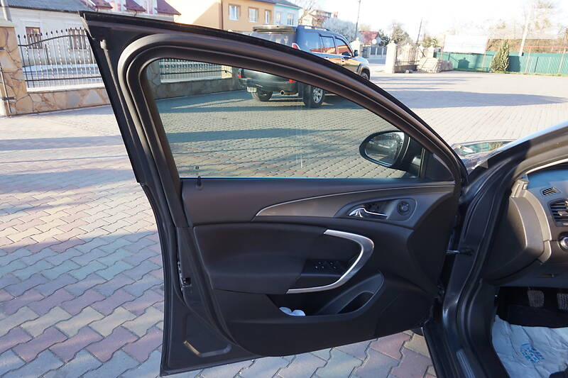 Хетчбек Opel Insignia 2009 в Самборі