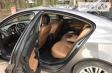 Хетчбек Opel Insignia 2012 в 