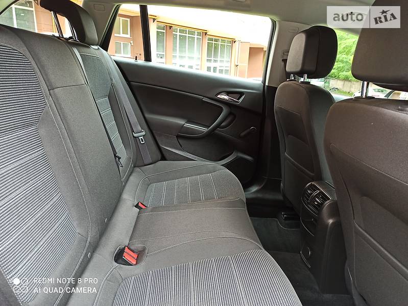 Универсал Opel Insignia 2014 в Черновцах