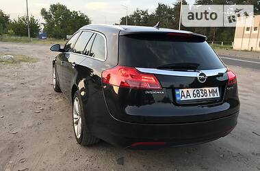 Универсал Opel Insignia 2010 в Киеве