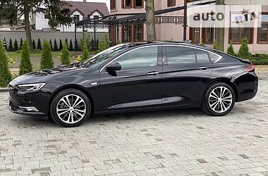 Седан Opel Insignia 2017 в 